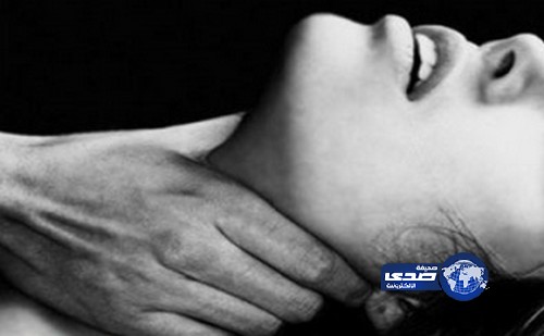 يقتل طليقته ويدفنها في منزله حزناً عليها