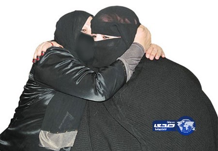 يمنية تلتقي بأمها بعد فراق 30 عاماً