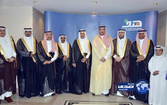 أمير منطقة المدينة المنورة يدشن أول مركز خدمة شاملة للباحثين عن العمل في المملكة