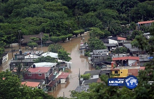48 قتيلاً و 230 ألف منكوب في عواصف ضربت المكسيك
