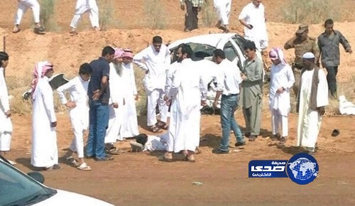 وفاة عشريني وإصابة اثنين آخرَين إثر انقلاب على طريق “بقعاء – حائل”