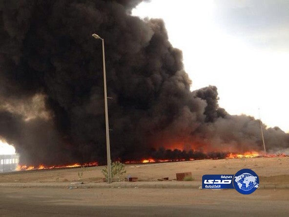 السيطرة على حريق متطور في ثلاث مستودعات بجنوب جدة