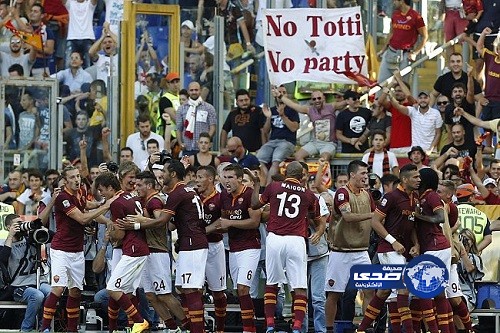 روما يحسم ديربي العاصمة لمصلحته