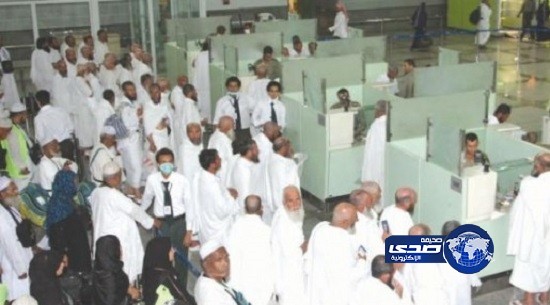 سعوديات في نقاط التفتيش لصد عمليات التهريب بموسم الحج