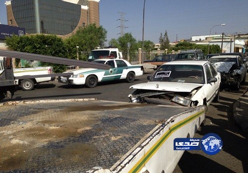 أمانة عسير تسحب 270 سيارة تالفة من صناعية أبها
