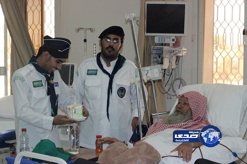 جوالة “الحدود الشمالية” يعودون مرضى غسيل الكُلى بعرعر