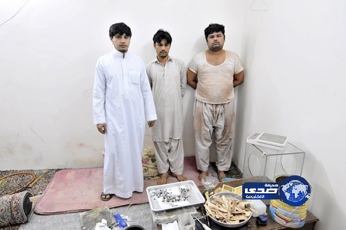 “أمانة المدينة” تضبط عيادة أسنان مخالفة تديرها عمالة آسيوية