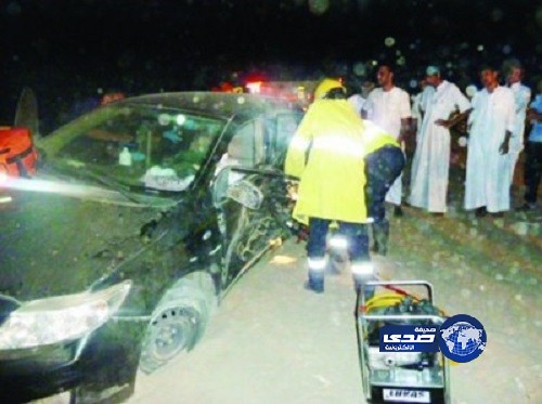 “مدني العيص” يخرج سائقا محتجزًا داخل مركبة