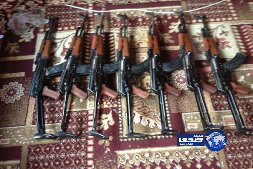 مطاردة مثيرة لمهرِّب رشاشات “كلاشنكوف” وذخيرة بسراة عبيدة