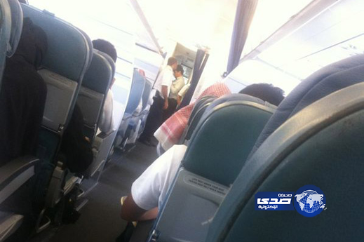 عُطل مفاجئ يحتجز ركاب طائرة “الخطوط” ساعة ونصف الساعة