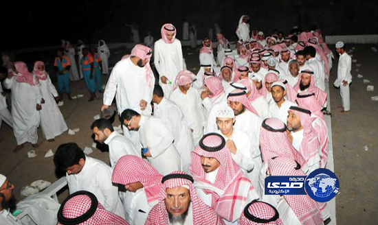 أداء صلاة الجنازة على المعلمة صريعة حادث عسفان