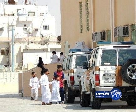 مجهولون يحرقون مدرستين ويسرقون 650 ألف ريال بالإحساء