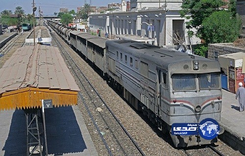 الجيش المصري يفكك عبوة على خط سكك حديد