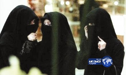 شاب يصفع “معلمة” بعبوة مشروب غازي.. لأنها تجاهلت معاكسته