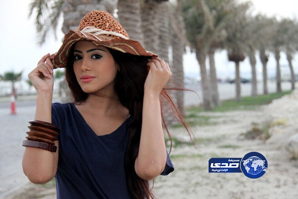 بالصور.. هجوم حاد على شيلاء سبت بسبب “تنورتها القصيرة”