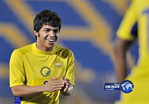 نصراويون يشنون هجوماً على مدرب الأخضر لعدم إشراك الشهري