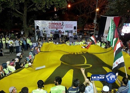 إيقاف 3 أردنيين إثر توزيعهم ملصقات “رابعة العدوية”