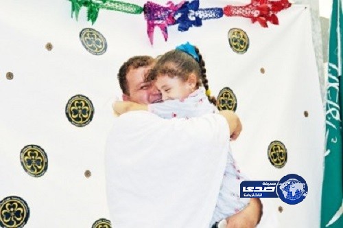 فرح وبكاء بعد عثور “أم ندى” على طفلتها بالمشاعر