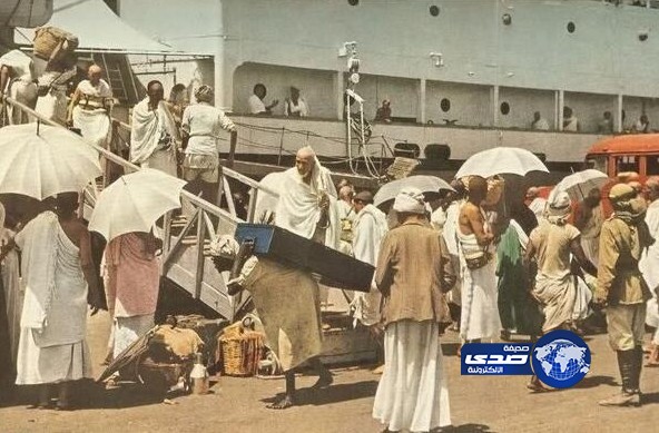 حجاج في ميناء جدة  عام ١٩٥٤