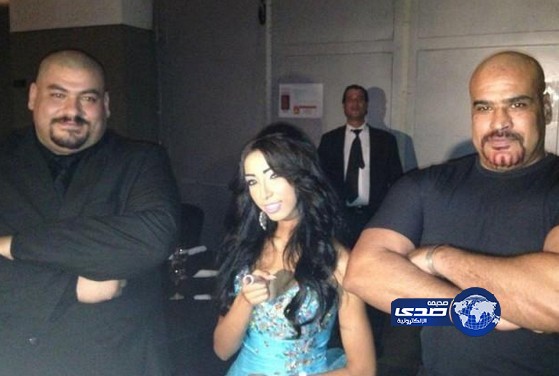 صورة الحراس الشخصيين لدينا بطمة تثيرجدلاً في مواقع التواصل الاجتماعي