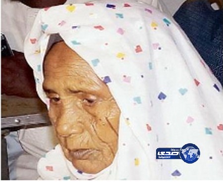 حاجة كفيفة تستعيد بصرها داخل المسجد النبوي