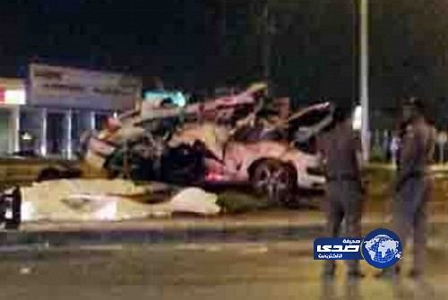 تشييع خمسة أشقاء بجامع الملك خالد بعد وفاتهم بحادث في أثناء عودتهم من الحج