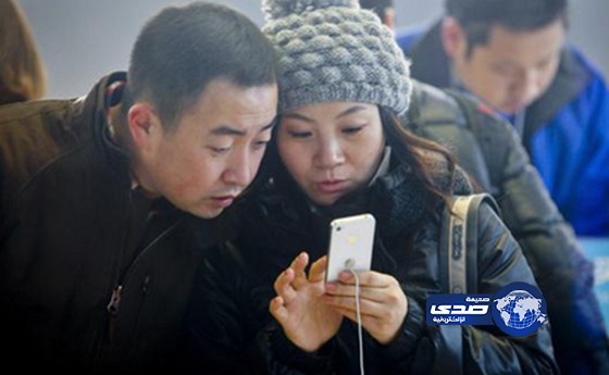 زوجان صينيان يبيعان ابنتهما لشراء “آي فون”