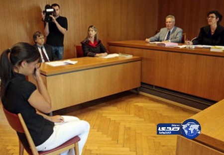 شابة تجهض صديقتيها بدافع الغيرة