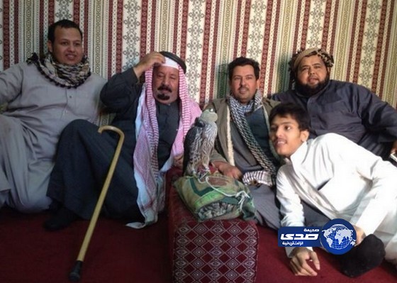 ثلاثة من عائلة واحده اصطادوا شيهانة فارسية بعرعر