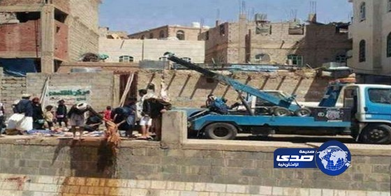 ونش للشرطة يثير السخرية بعد أستخدامة لذبح عجل خلال عيد الاضحى المبارك