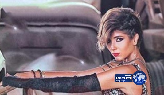 منى زكي تثير غضب جمهورها