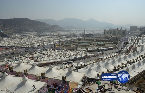 وضع التصور النهائي لتنفيذ مشروع الخيام المعلقة في مشعر عرفات