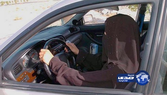 القبض على فتاة تقود سيارة والدها في ينبع