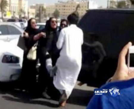 السعودية تعتزم إصدار لائحة للحد من التصوير العشوائي وانتهاك خصوصيات الآخرين