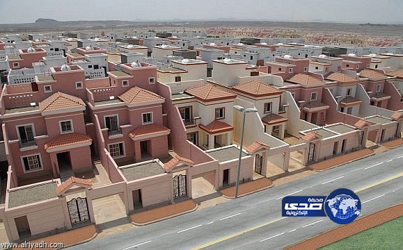 الإسكان تنفى منح الأسر «متوسطة الدخل»  منزل 100 متر