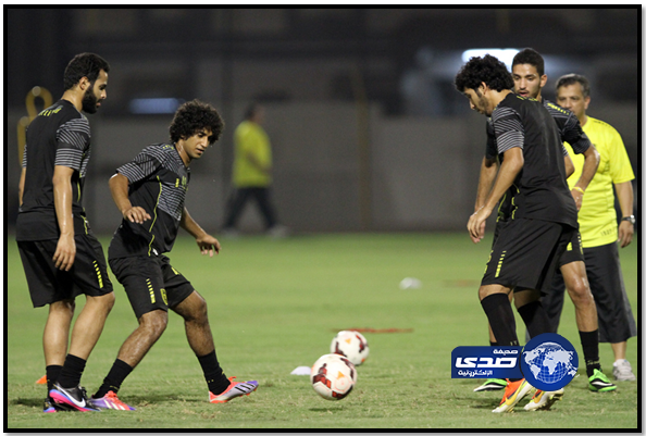 الاتحاد يواصل تدريباته على فترتين بحضور الجماهير