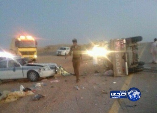 مسن يدهس أربعة أفراد في نقطة تفتيش بين “الجوف – حائل”