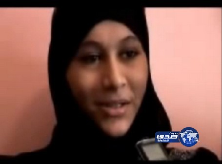 بالفيديو.. جزائري ينجح في علاج فتاة عشرينية  تتعرق دماً وتبكي حجراً