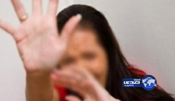 نجاة “شرطية” من محاولة اغتصاب على يد شاب مهووس بالجرائم الجنسية !