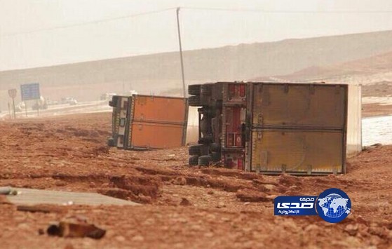 العثور 14 حالة جرفتها سيول عرعر منها خمس حالات وفاة حتى الآن