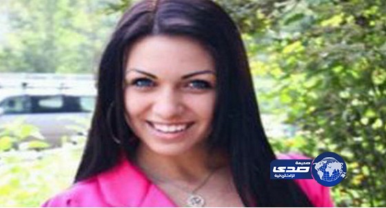 روسية تعرض “عذريتها” للبيع بالمزاد