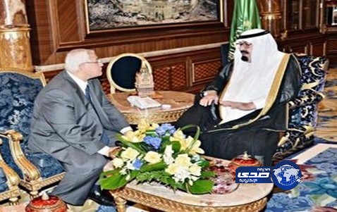 خادم الحرمين للرئيس منصور: مصر خط أحمر والوقوف إلى جوارها واجب ديني وقومي