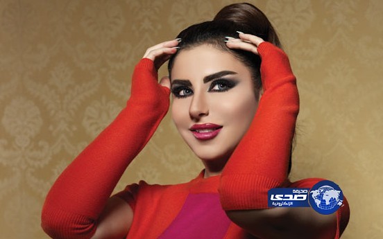 حليمة بولند تستعين بالشرطة لإبعاد معجبيها