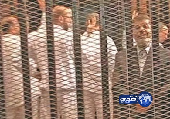 مرسي يريد الطعن بقرار السيسي عزله أمام القضاء المصري