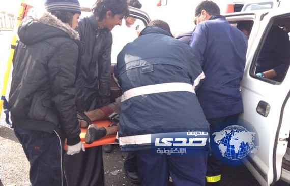 اصابة مواطن في حادث اصطدام في تبوك (صور)