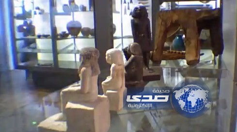 بالفيديو.. متحف بريطاني يحل لغز تمثال مصري يتحرك وحده في بريطانيا