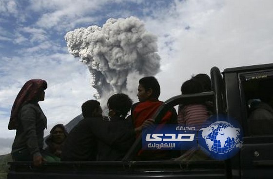 إجلاء 15 ألف شخص في إندونيسيا بسبب بركان