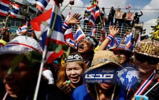 محتجون مناهضون للحكومة يقتحمون مقر الجيش التايلاندي
