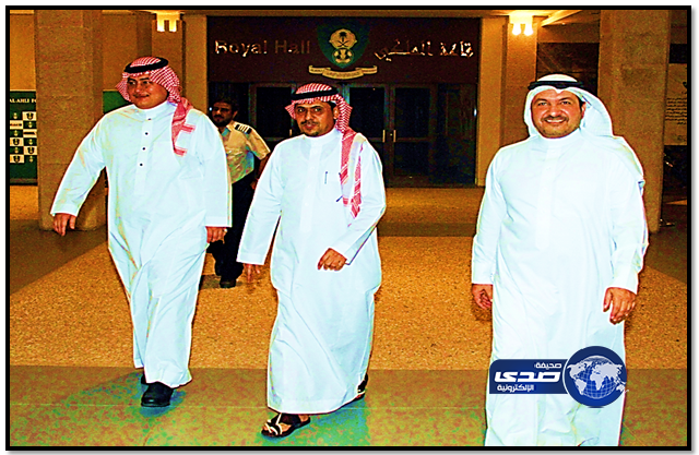 الخميس وروزي يتفقدان ملاعب الأهلي قبل خليجي 22