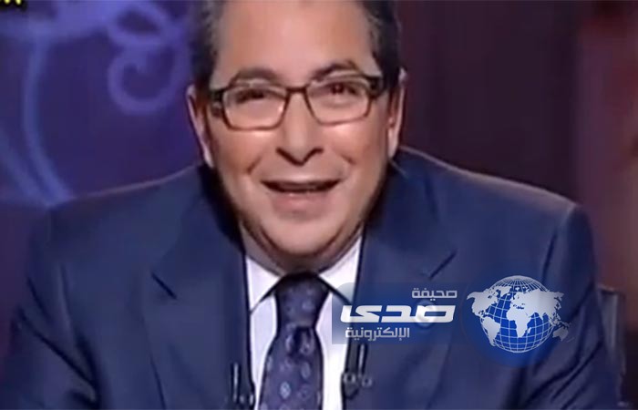 بالفيديو : محمود سعد يتغزل بمراسلة القناة على الهواء